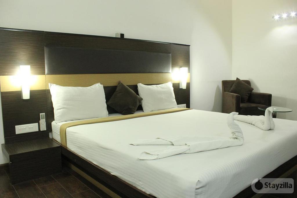 Hotel The Home Tiruppur Extérieur photo